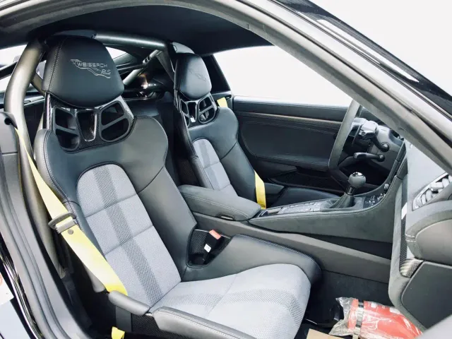 Porsche 718 — Фото автомобиля 15