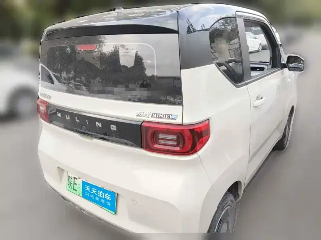 Wuling Hongguang Mini EV — Фото автомобиля 2