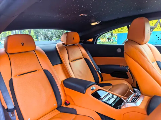Rolls-Royce Wraith — Фото автомобиля 12