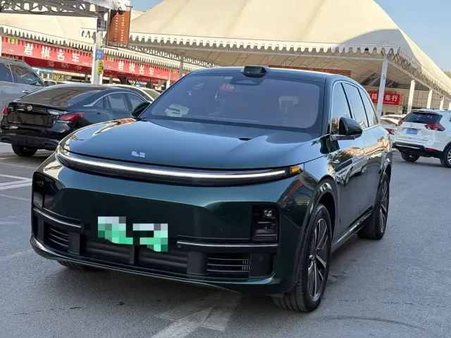 Li Auto L7 — Фото автомобиля 3