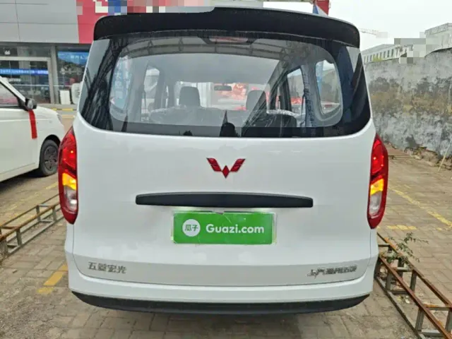 Wuling Hongguang — Фото автомобиля 5