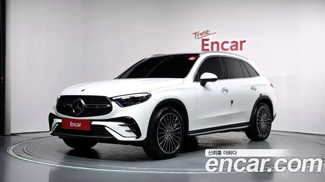 Фотография автомобиля — Mercedes-Benz GLC-Class