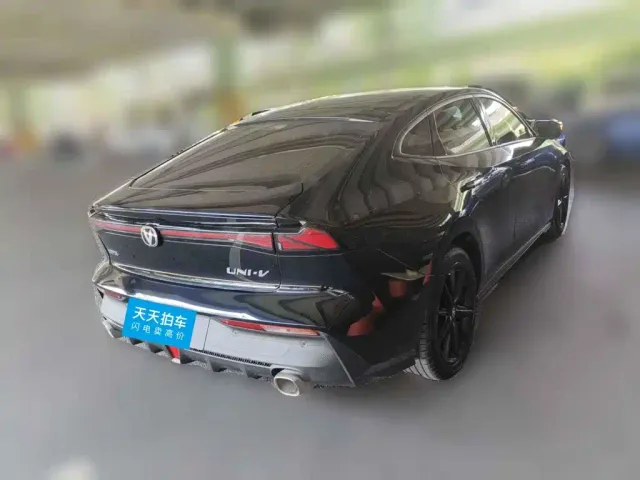 Changan UNI-V — Фото автомобиля 2