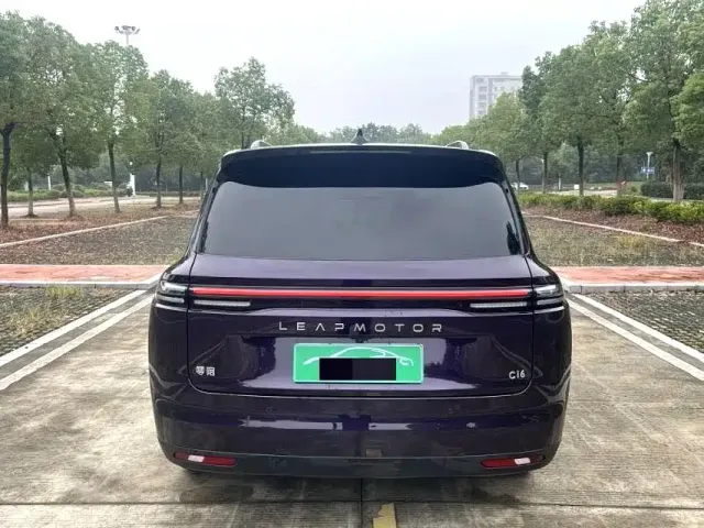 Leapmotor C16 — Фото автомобиля 11