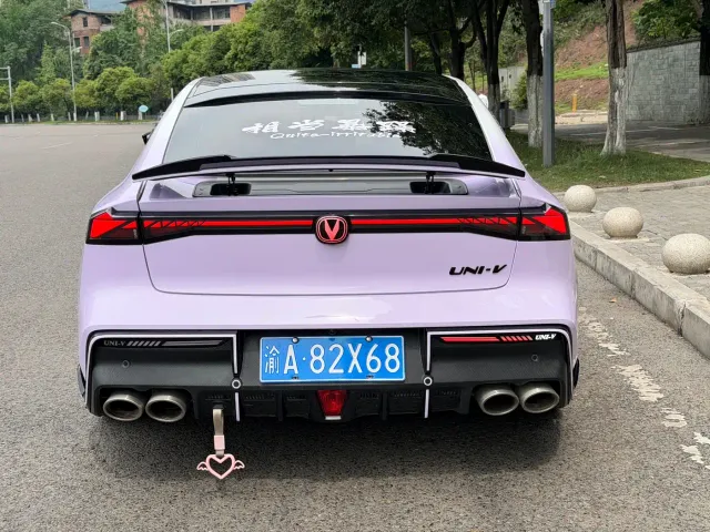Changan UNI-V — Фото автомобиля 3