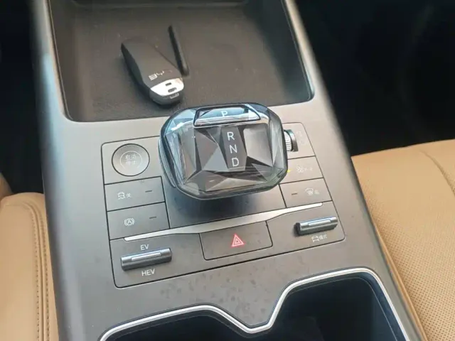 BYD Song Pro — Фото автомобиля 13