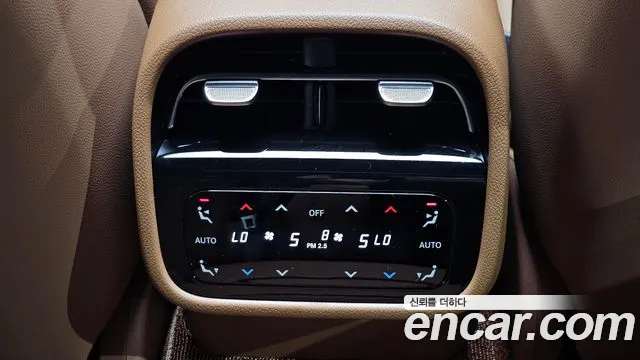 Mercedes-Benz E-Class — Фото автомобиля 29