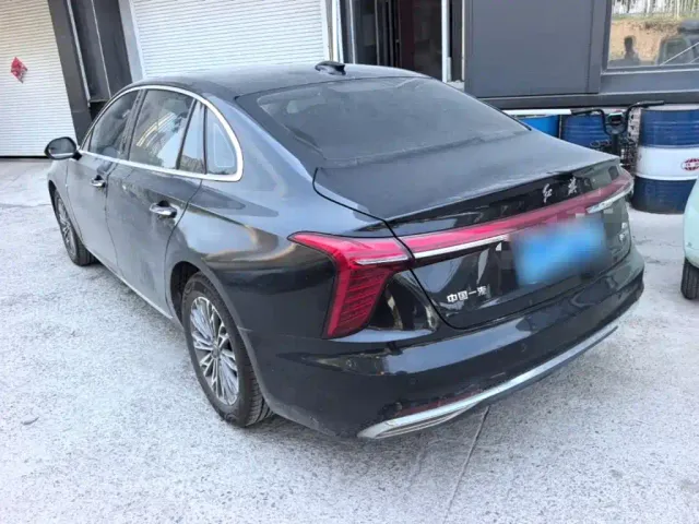 Hongqi H5 — Фото автомобиля 22