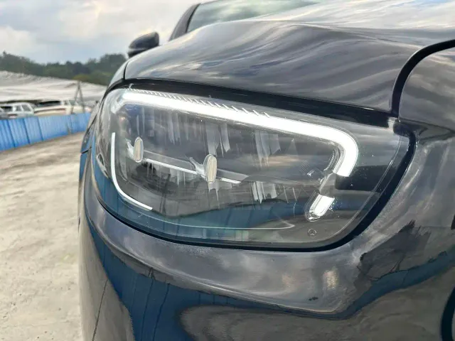 Mercedes-Benz E-Class — Фото автомобиля 18