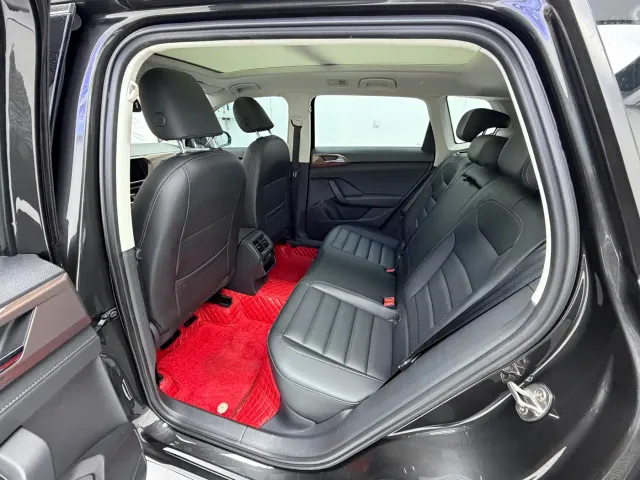 Volkswagen Tharu — Фото автомобиля 13