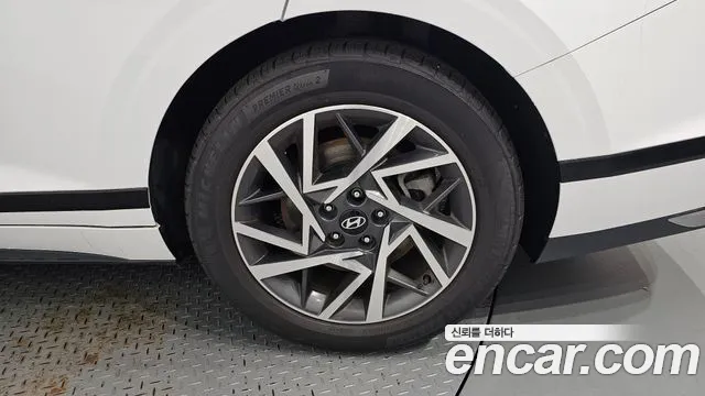Hyundai Grandeur GN7 — Фото автомобиля 6