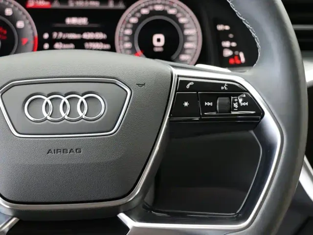 Audi A7L — Фото автомобиля 17