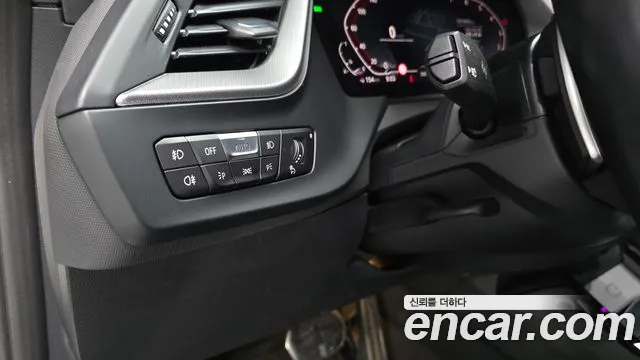 BMW 1 Series F40 — Фото автомобиля 28
