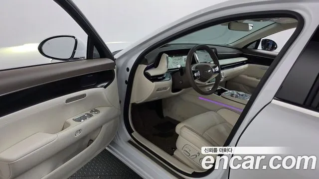 Genesis G90 Бензин 3.5 турбо AWD — Фото автомобиля 10