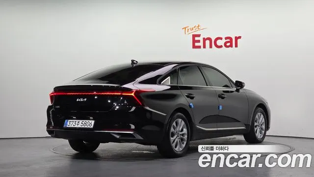 Kia K8 — Фото автомобиля 2