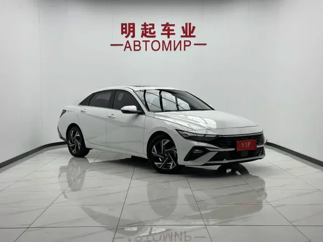 Hyundai Elantra — Фото автомобиля 2
