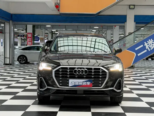 Audi Q3 — Фото автомобиля 2