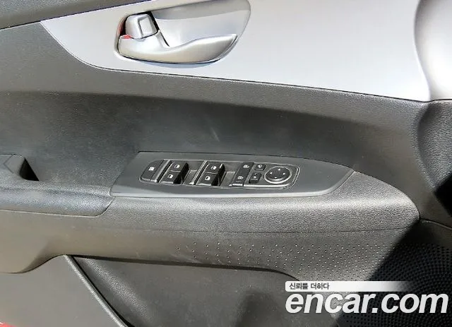 Kia K3 Generation 2 — Фото автомобиля 10
