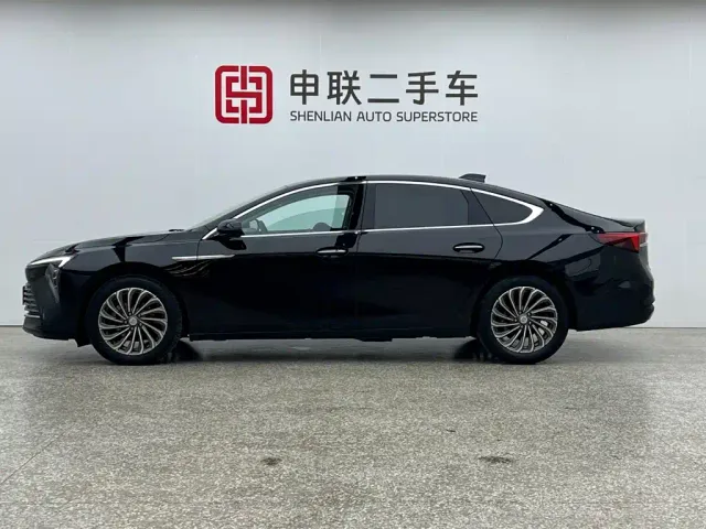 Buick LaCrosse — Фото автомобиля 3