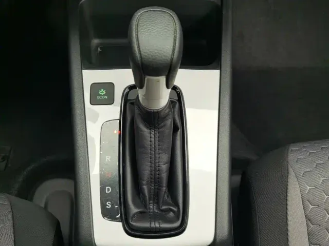 Honda Fit — Фото автомобиля 13