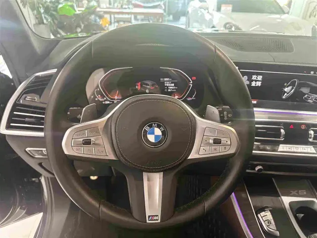 BMW X5 — Фото автомобиля 7