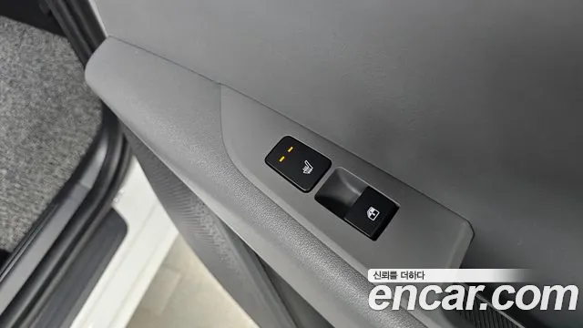 Kia Niro The All New — Фото автомобиля 28