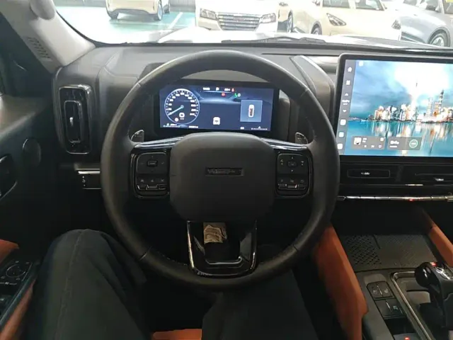 Haval H9 — Фото автомобиля 10