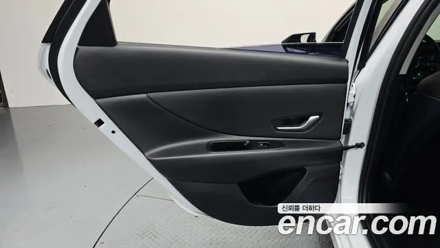 Hyundai Avante CN7 — Фото автомобиля 25