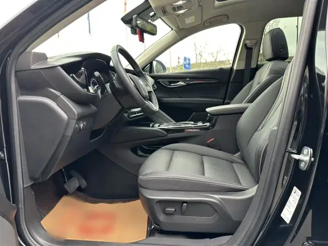 Buick Envision Plus — Фото автомобиля 13