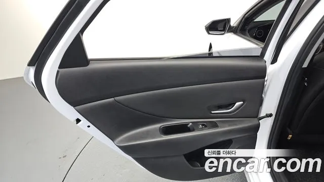 Hyundai AVANTE Новый Avante (CN7) — Фото автомобиля 25