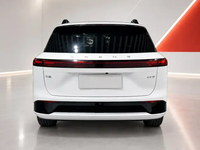 Xpeng G9 — Фото автомобиля 5