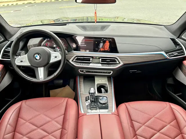 BMW X5 — Фото автомобиля 4