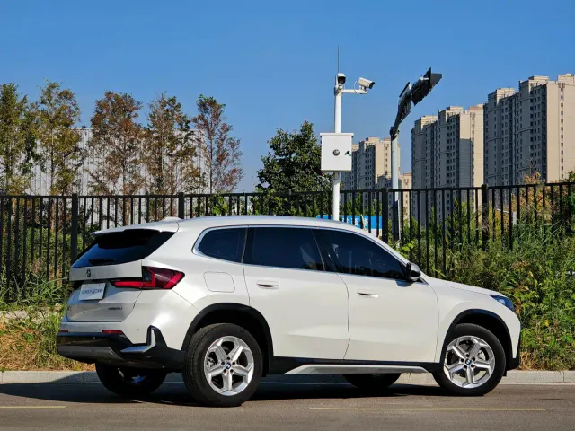 BMW X1 — Фото автомобиля 4