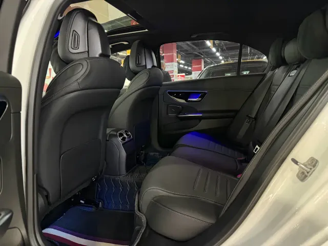 Mercedes-Benz C-Class — Фото автомобиля 13