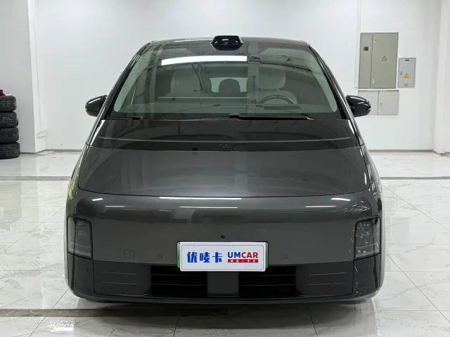 Li Auto MEGA — Фото автомобиля 2