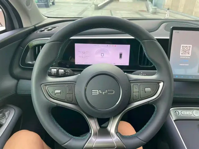 BYD Seal 05 DM-i — Фото автомобиля 13