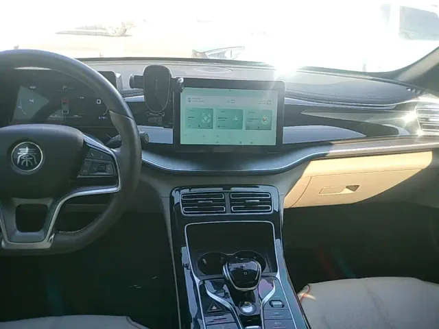 BYD Qin PLUS — Фото автомобиля 12