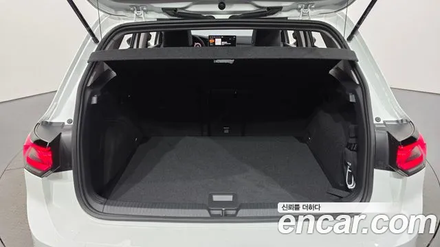 Volkswagen Golf Golf 8 поколение 2.0 TDI Prestige — Фото автомобиля 13