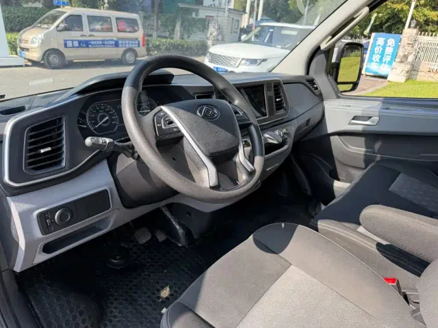 Maxus Xintu V80 — Фото автомобиля 7