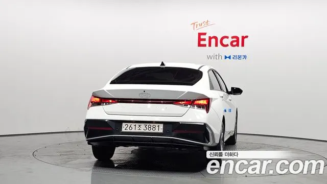 Hyundai AVANTE Новый Avante (CN7) — Фото автомобиля 4