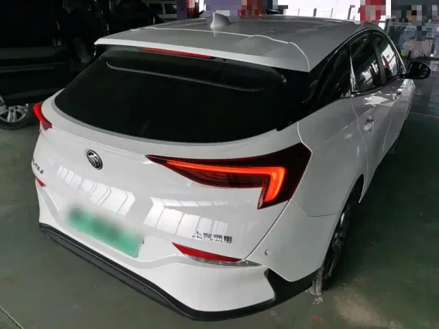 Buick Velite 6 — Фото автомобиля 6