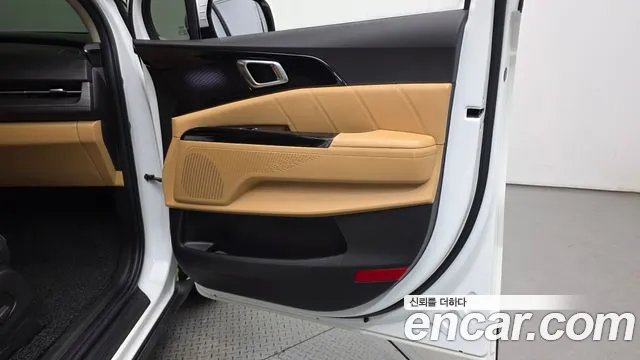 Kia Carnival 4th Gen — Фото автомобиля 14