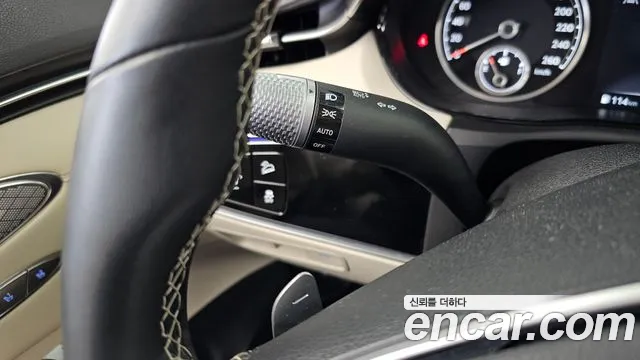 Genesis GV70 — Фото автомобиля 28