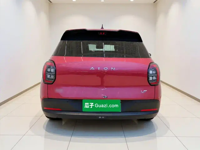 GAC Aion UT — Фото автомобиля 5