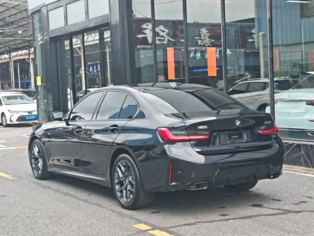 BMW 3 Series — Фото автомобиля 7