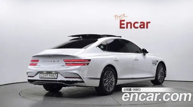 Genesis G80 RG3 — Фото автомобиля 2