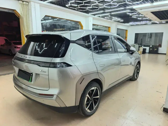 GAC Aion Y — Фото автомобиля 4