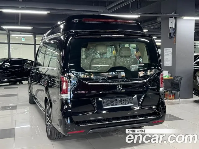 Mercedes-Benz V-Class — Фото автомобиля 3