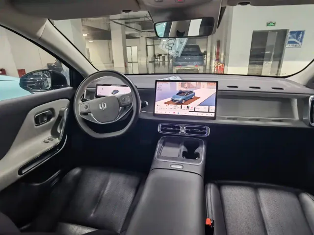 Leapmotor B01 — Фото автомобиля 5