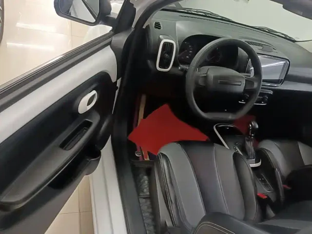 Roewe Clever — Фото автомобиля 15